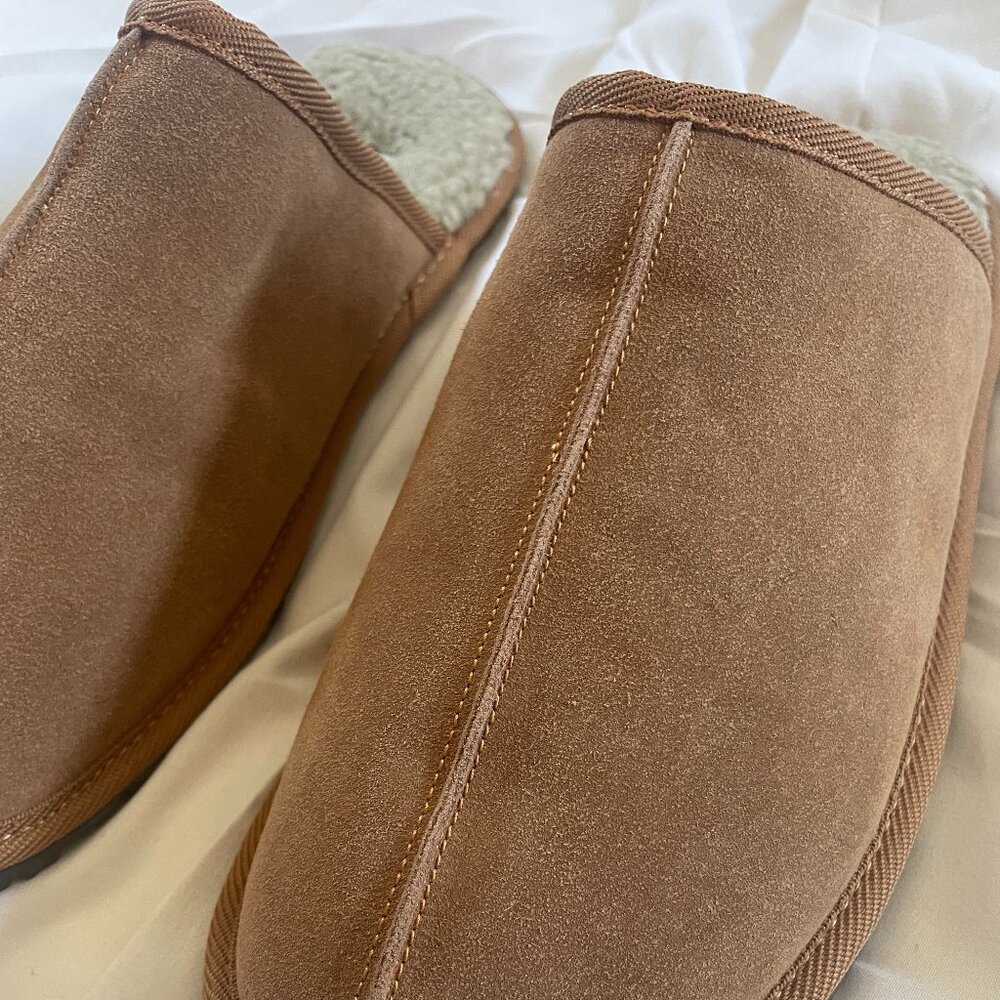 Minnetonka Sheepskin Tan Fur Lined Slippers - Size 12